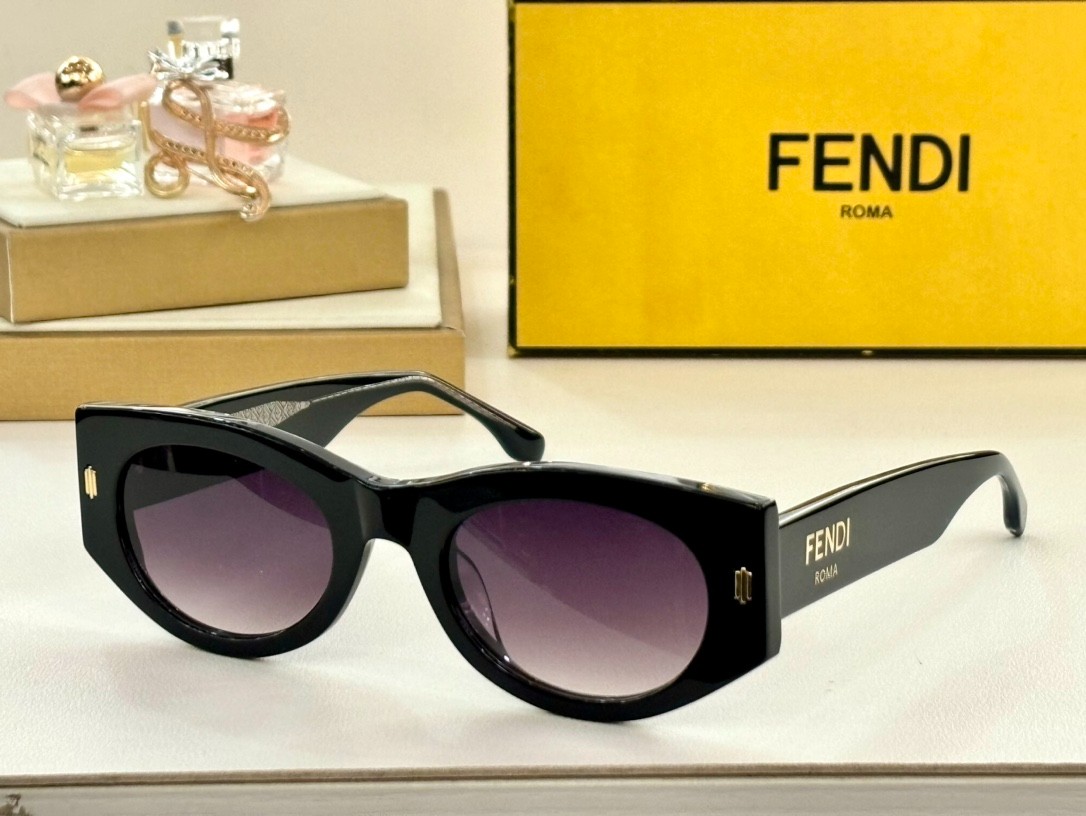 Fendi 01 glasses