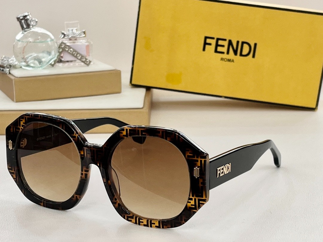 Fendi 01 glasses