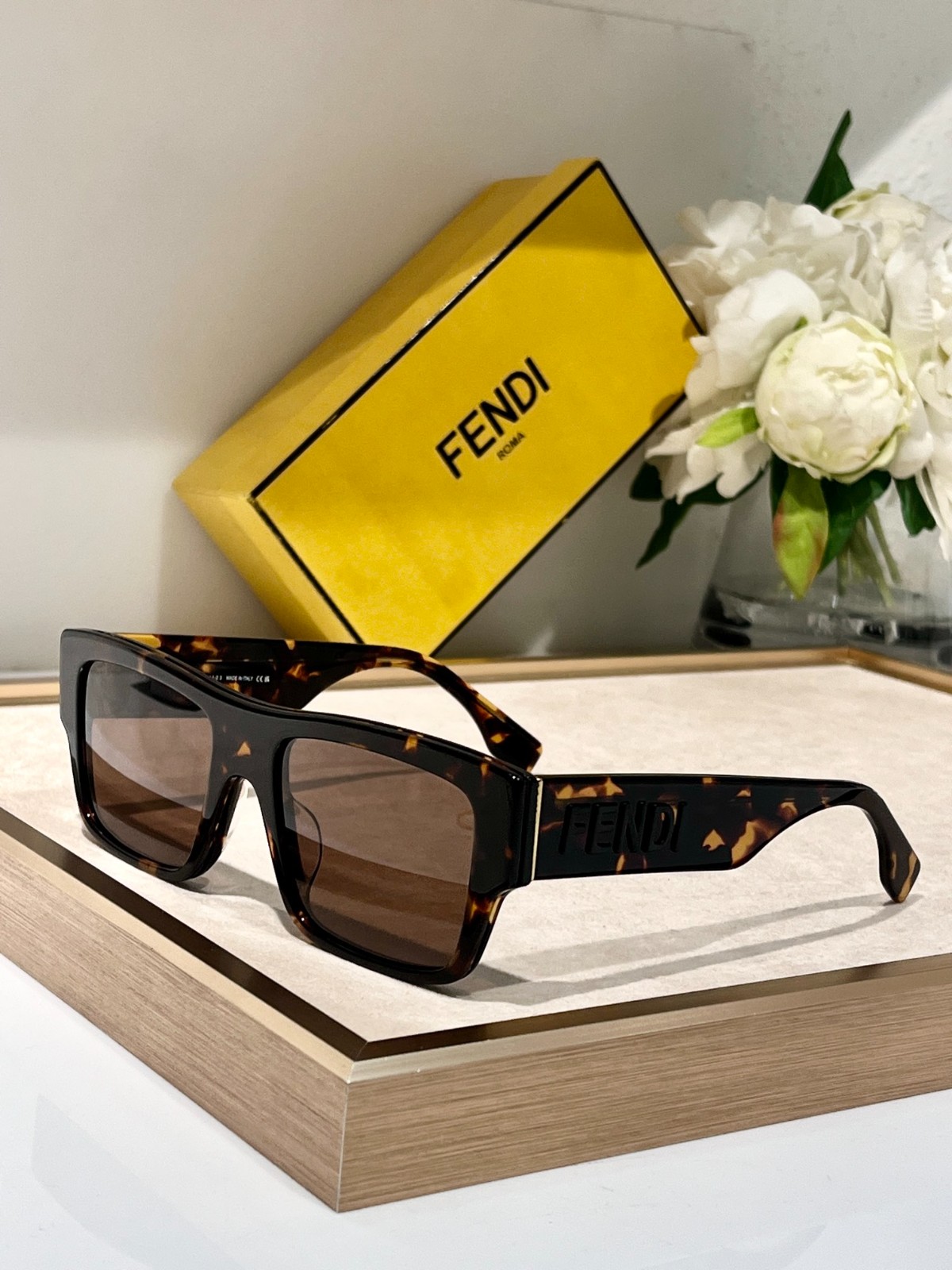 Fendi 01 glasses
