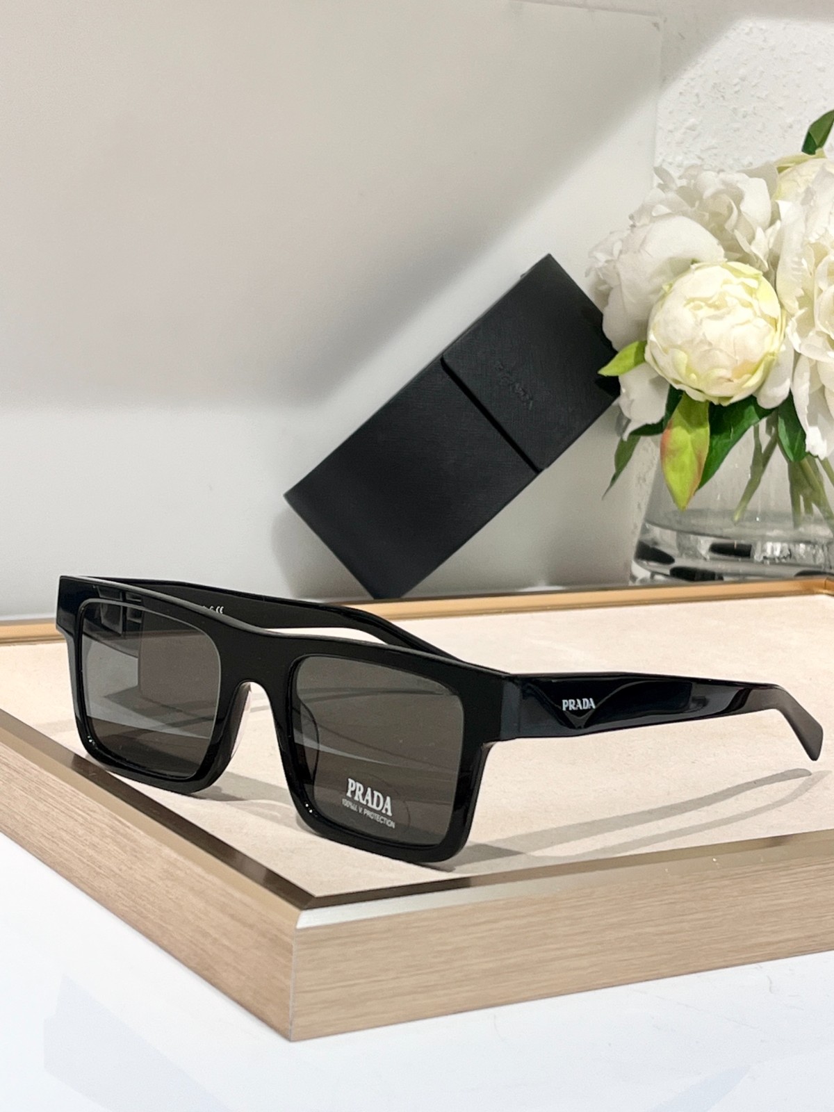 prada 02 glasses