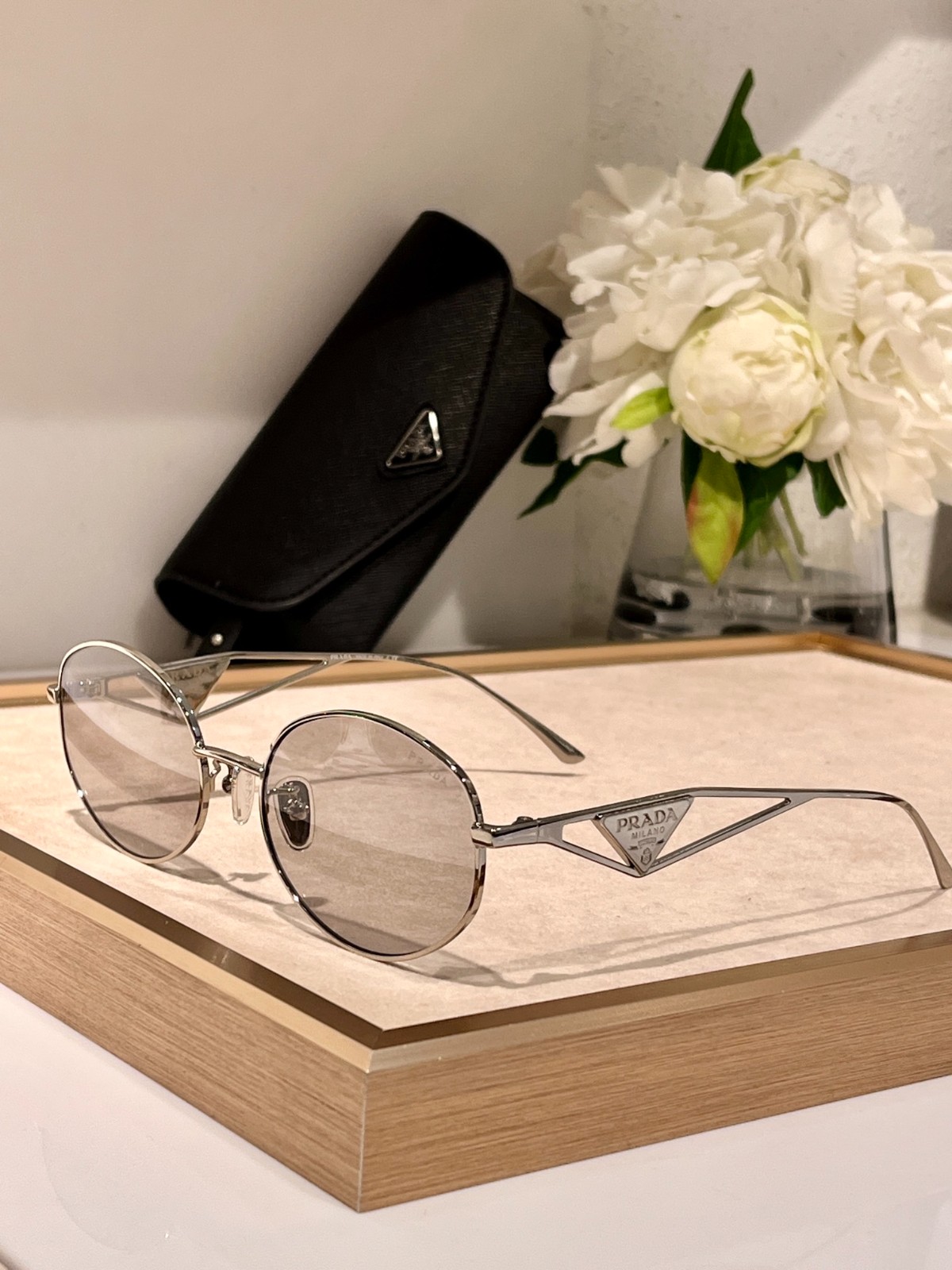 prada 02 glasses