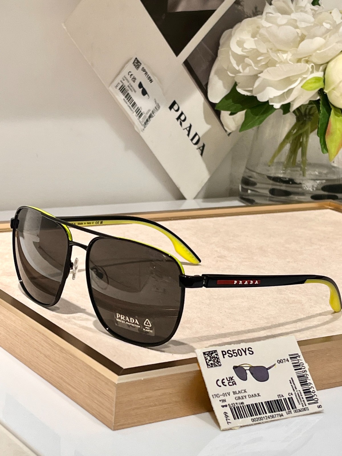 prada 02 glasses