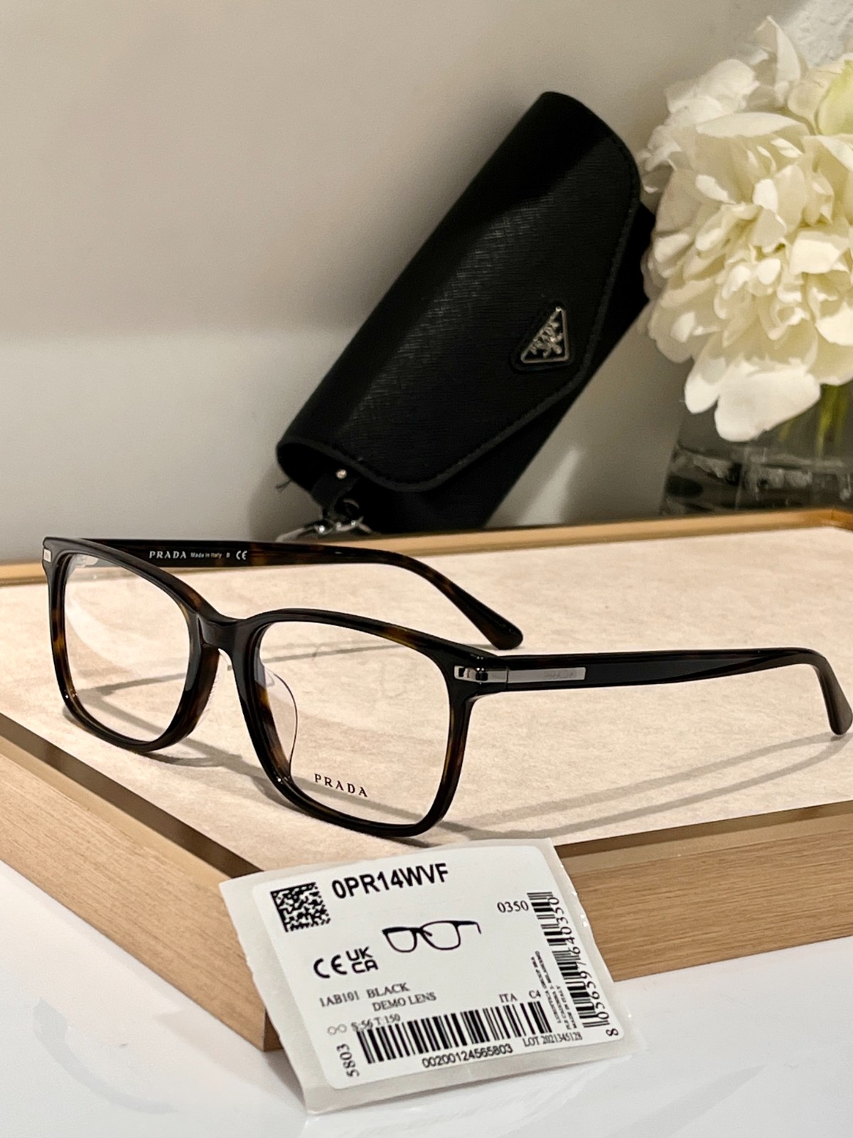prada 02 glasses