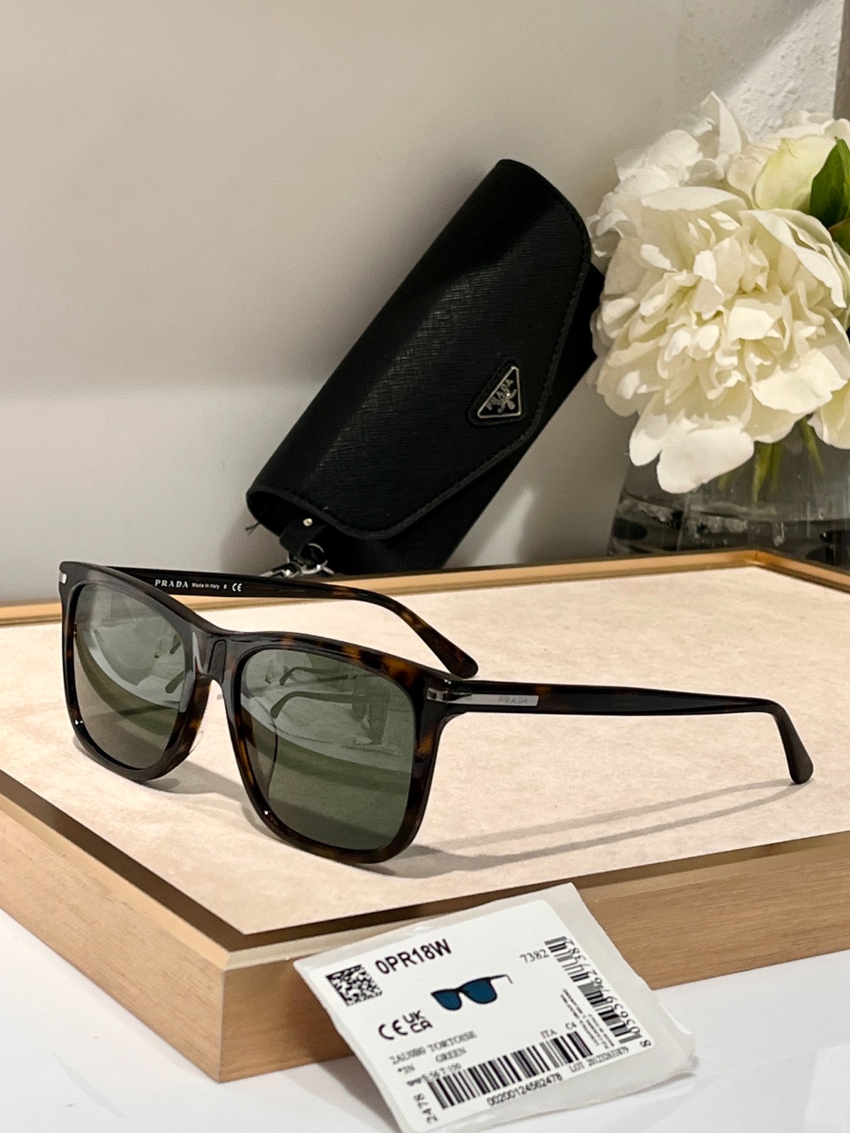 prada 02 glasses