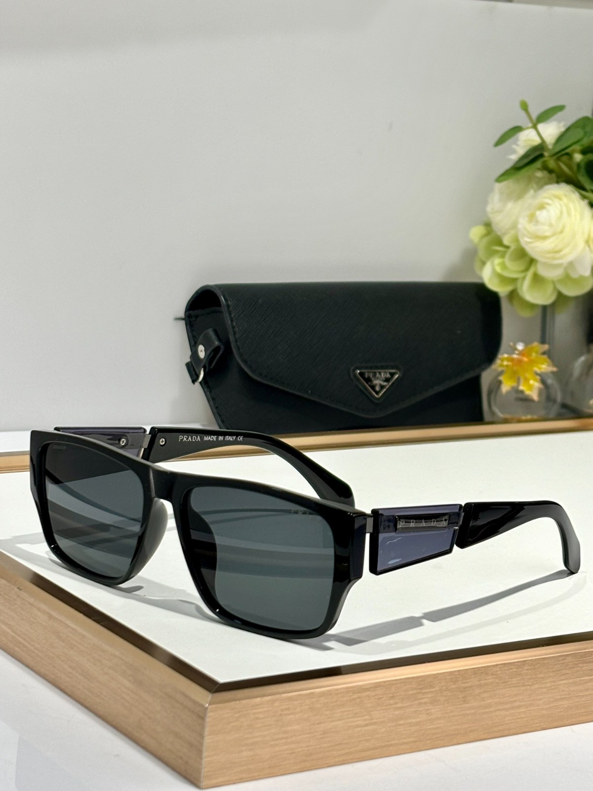 prada 01 glasses