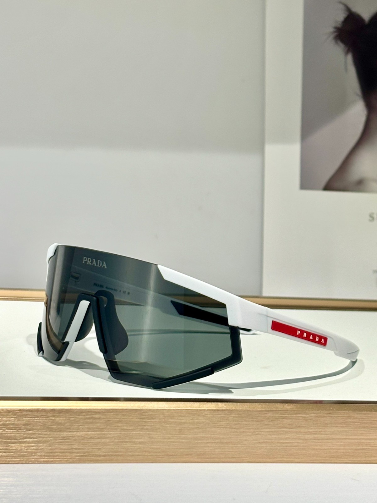 prada 01 glasses