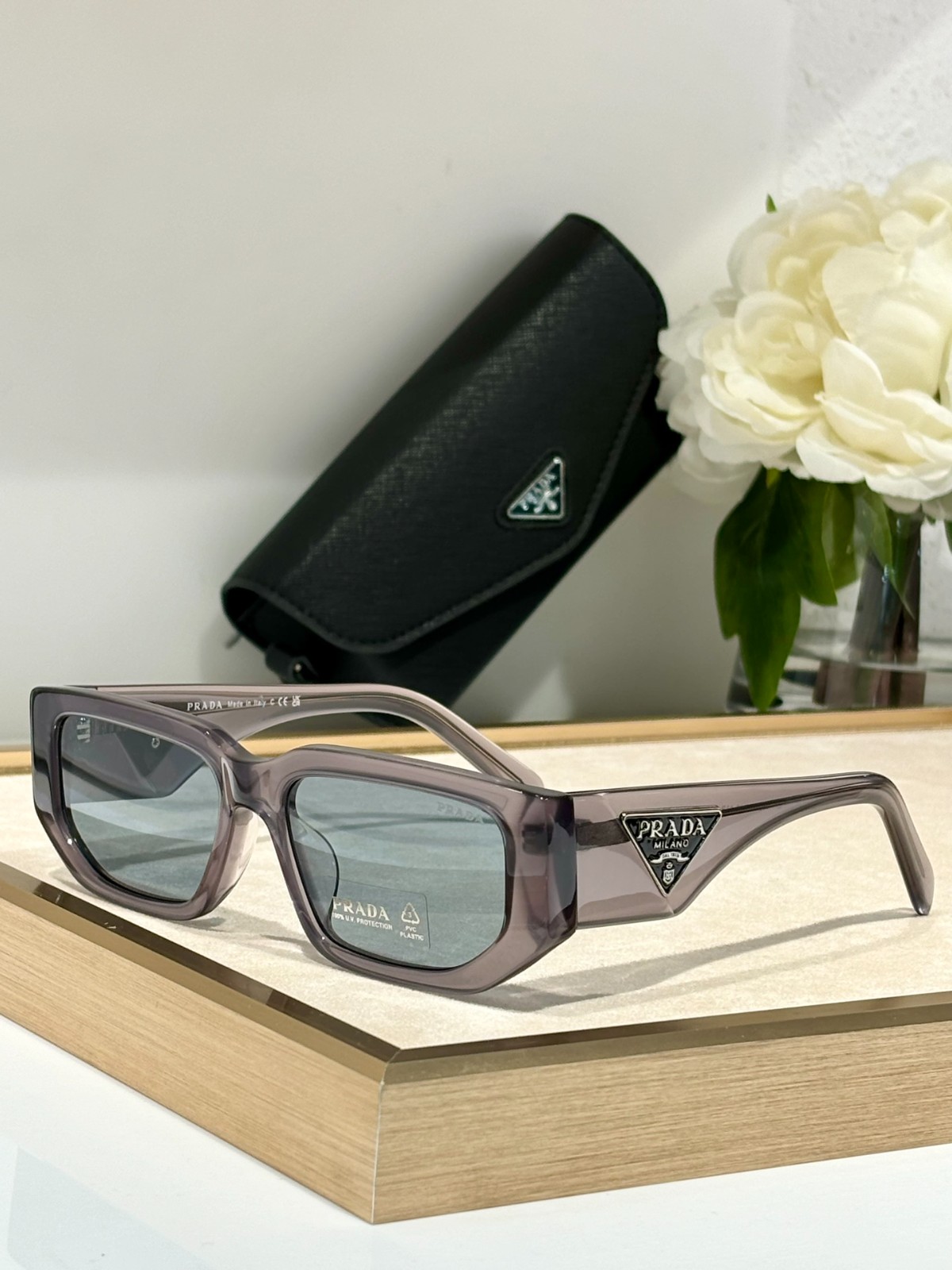 prada 01 glasses