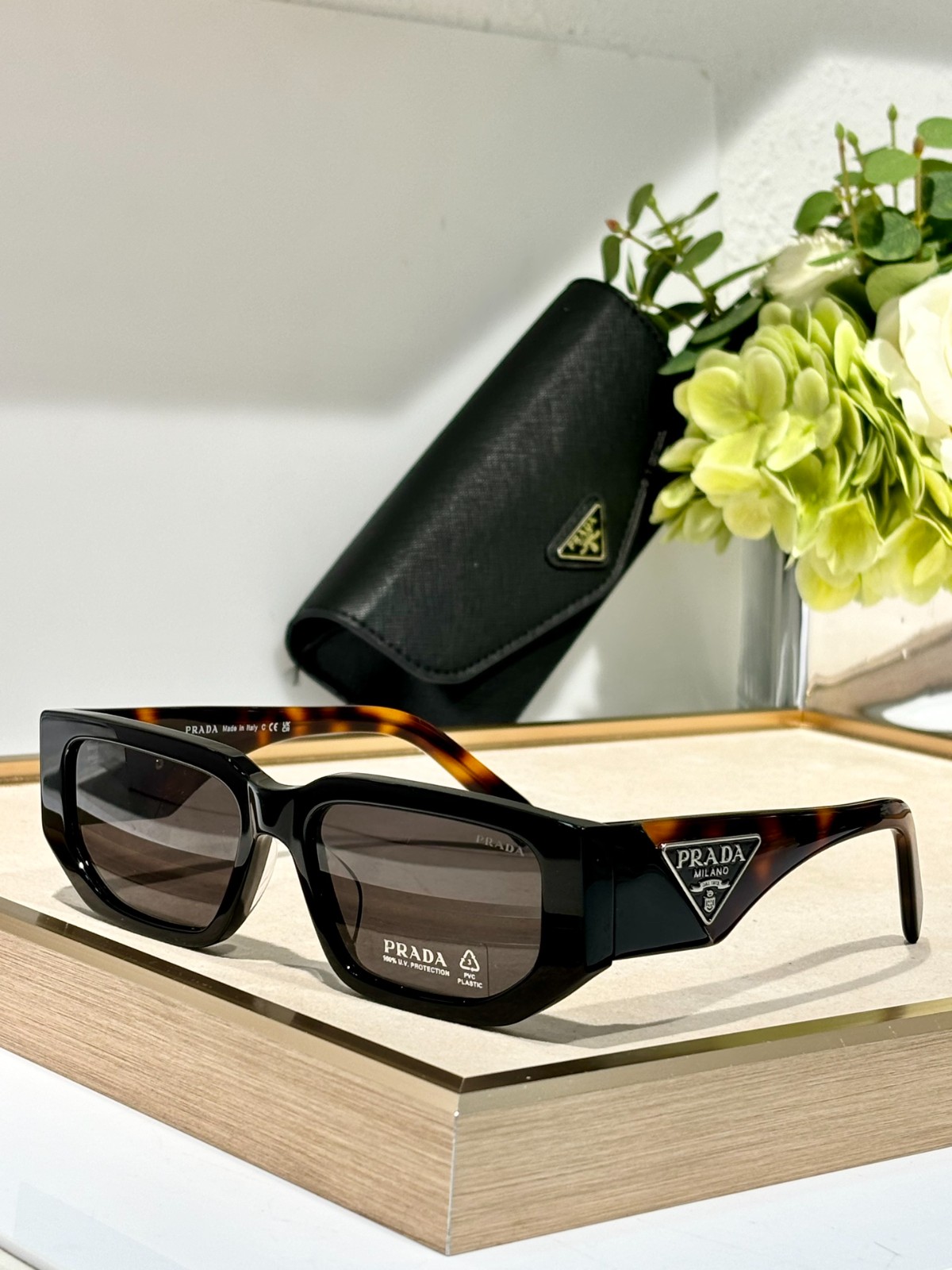 prada 01 glasses