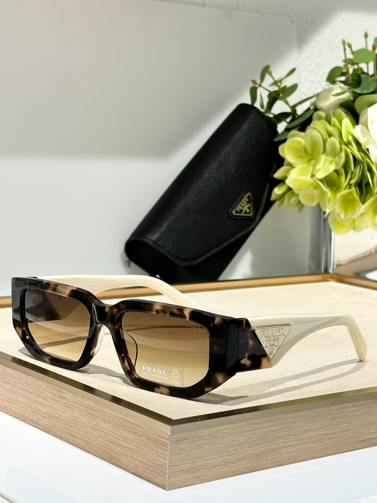 prada 01 glasses