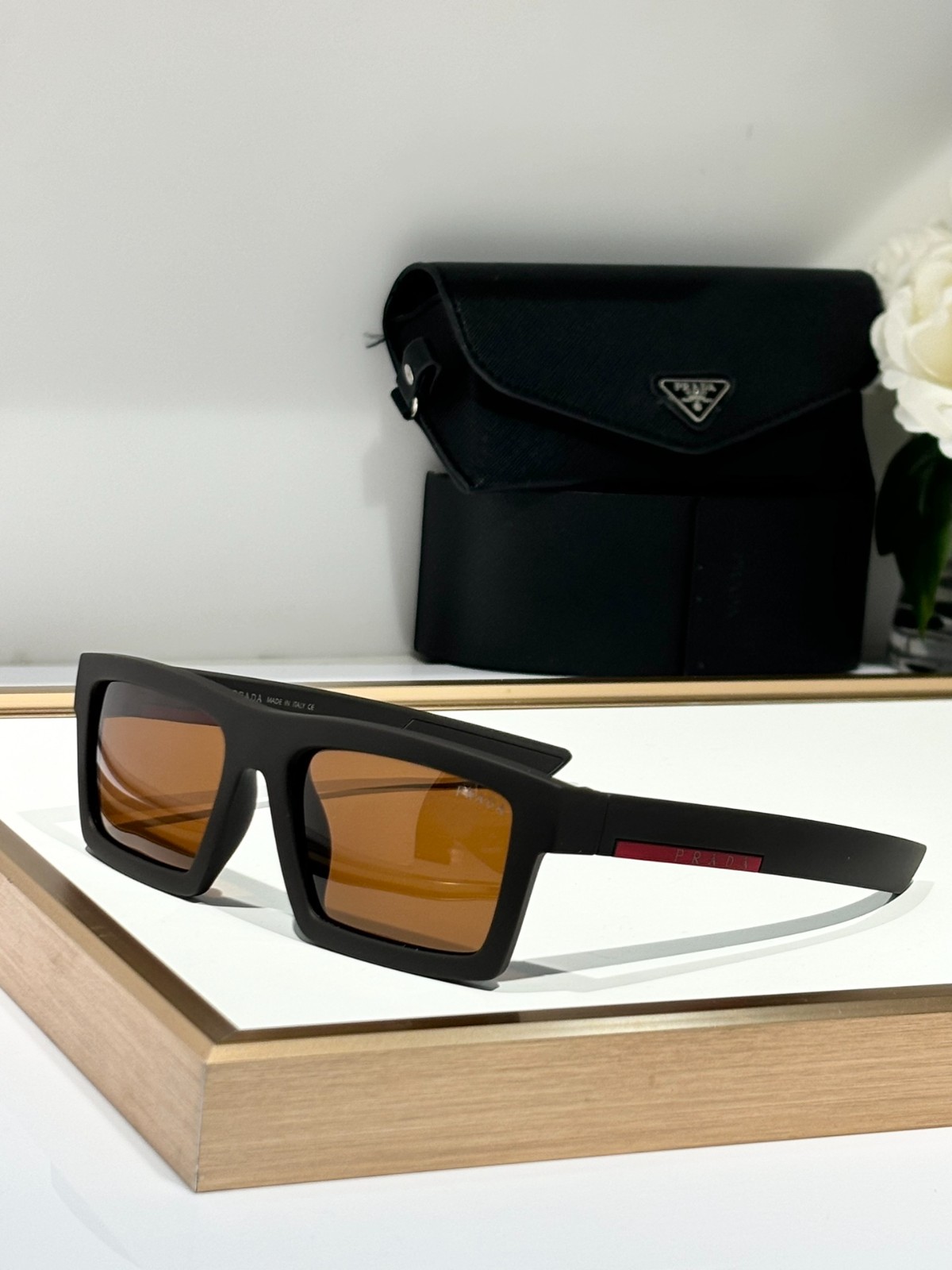 prada 01 glasses