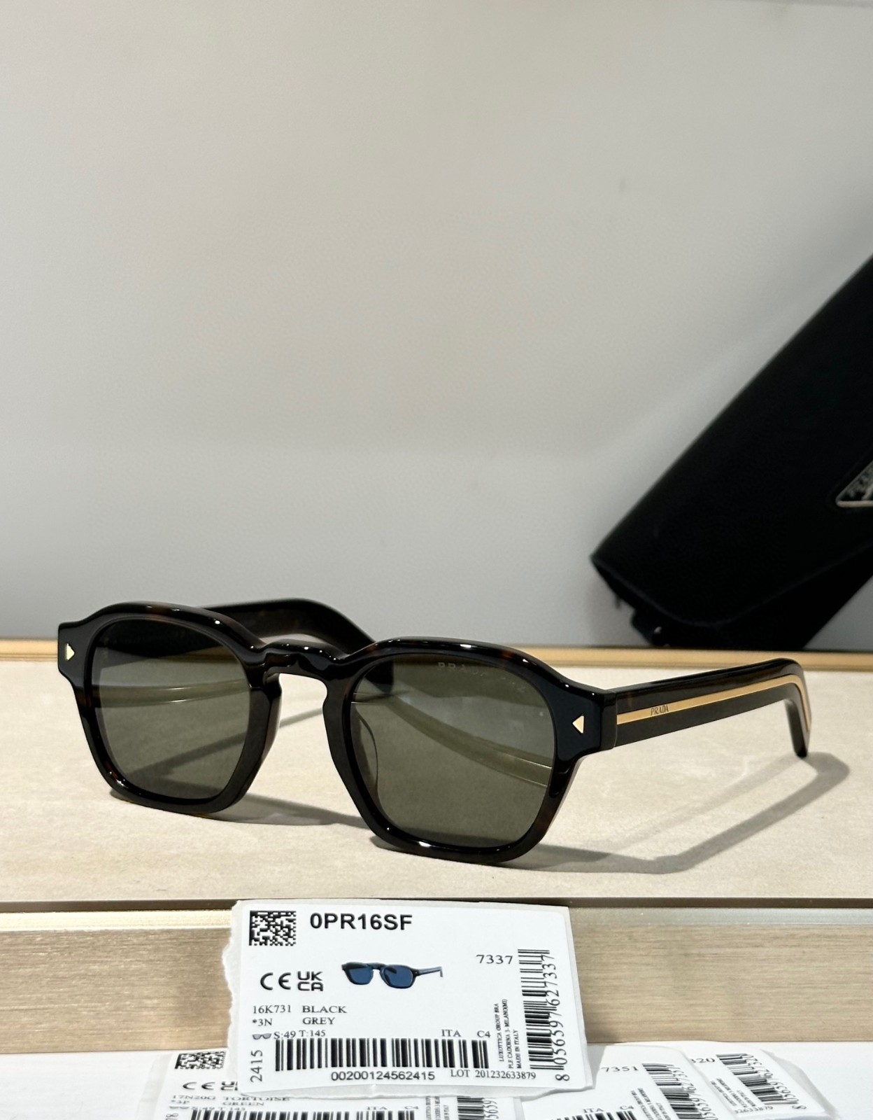 prada 01 glasses