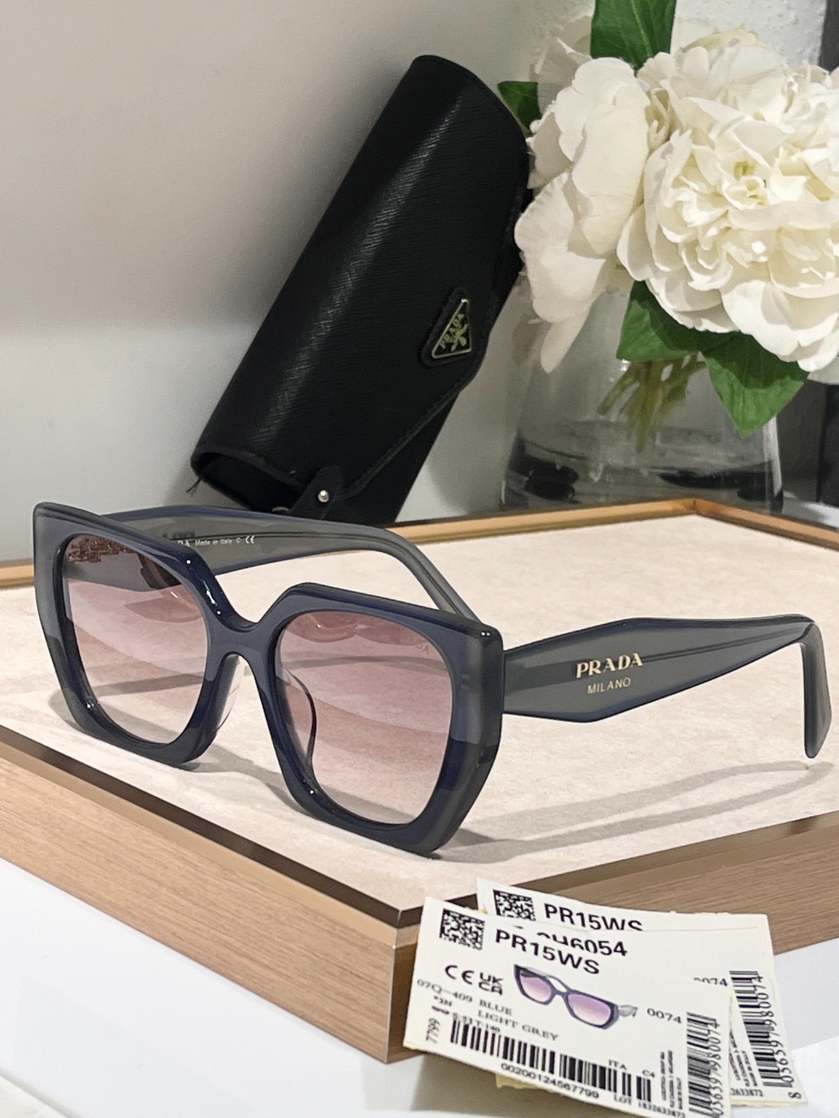 prada 01 glasses