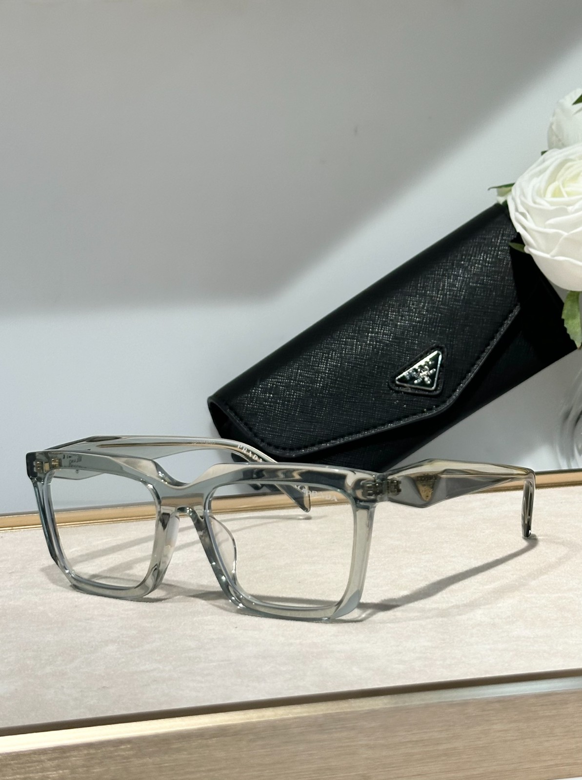 prada 01 glasses