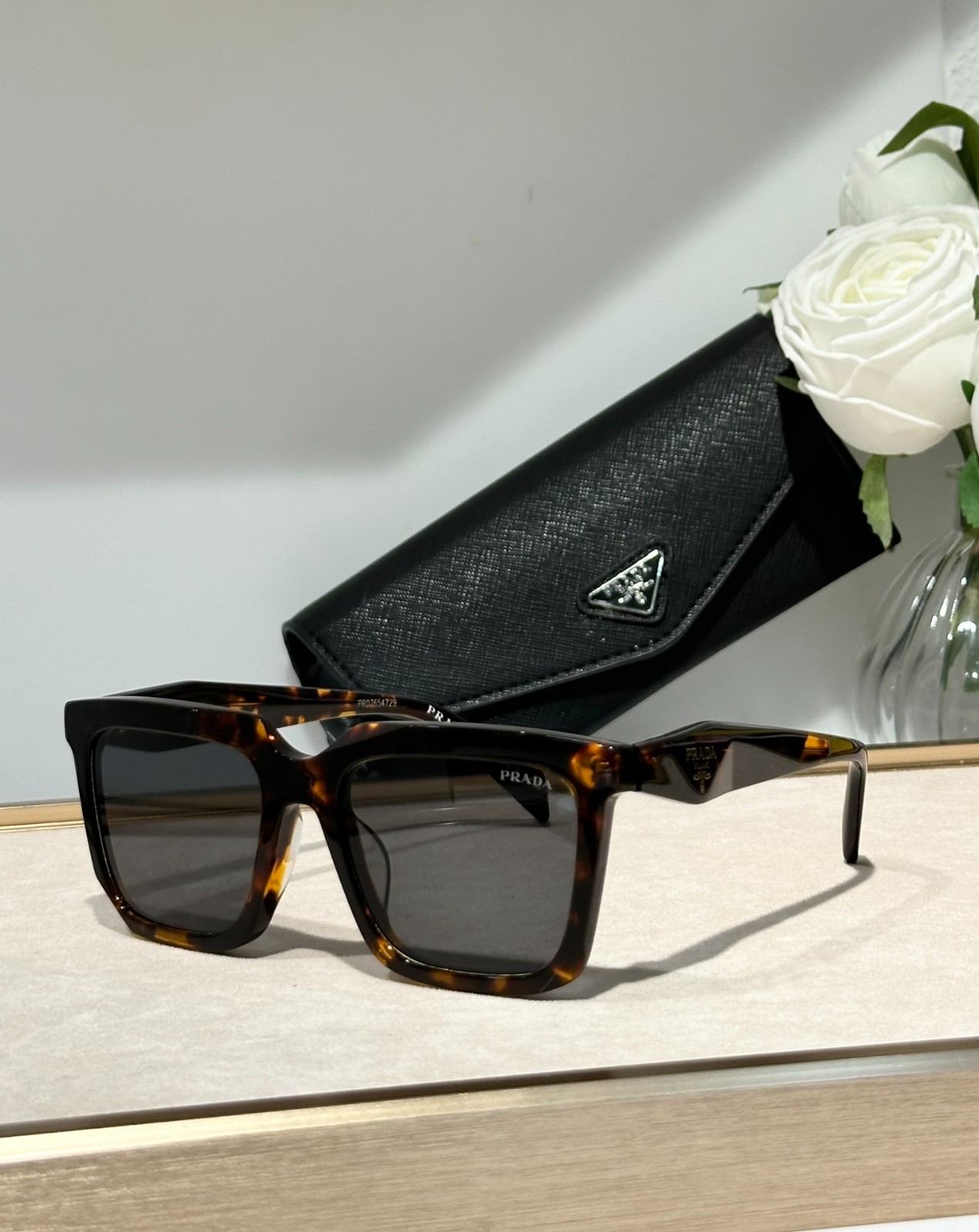 prada 01 glasses