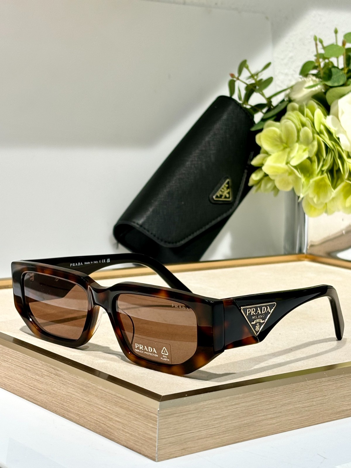 prada 01 glasses
