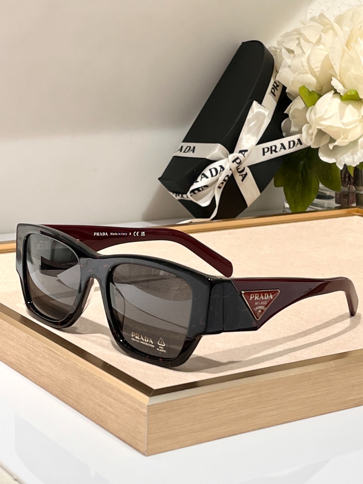 prada 01 glasses