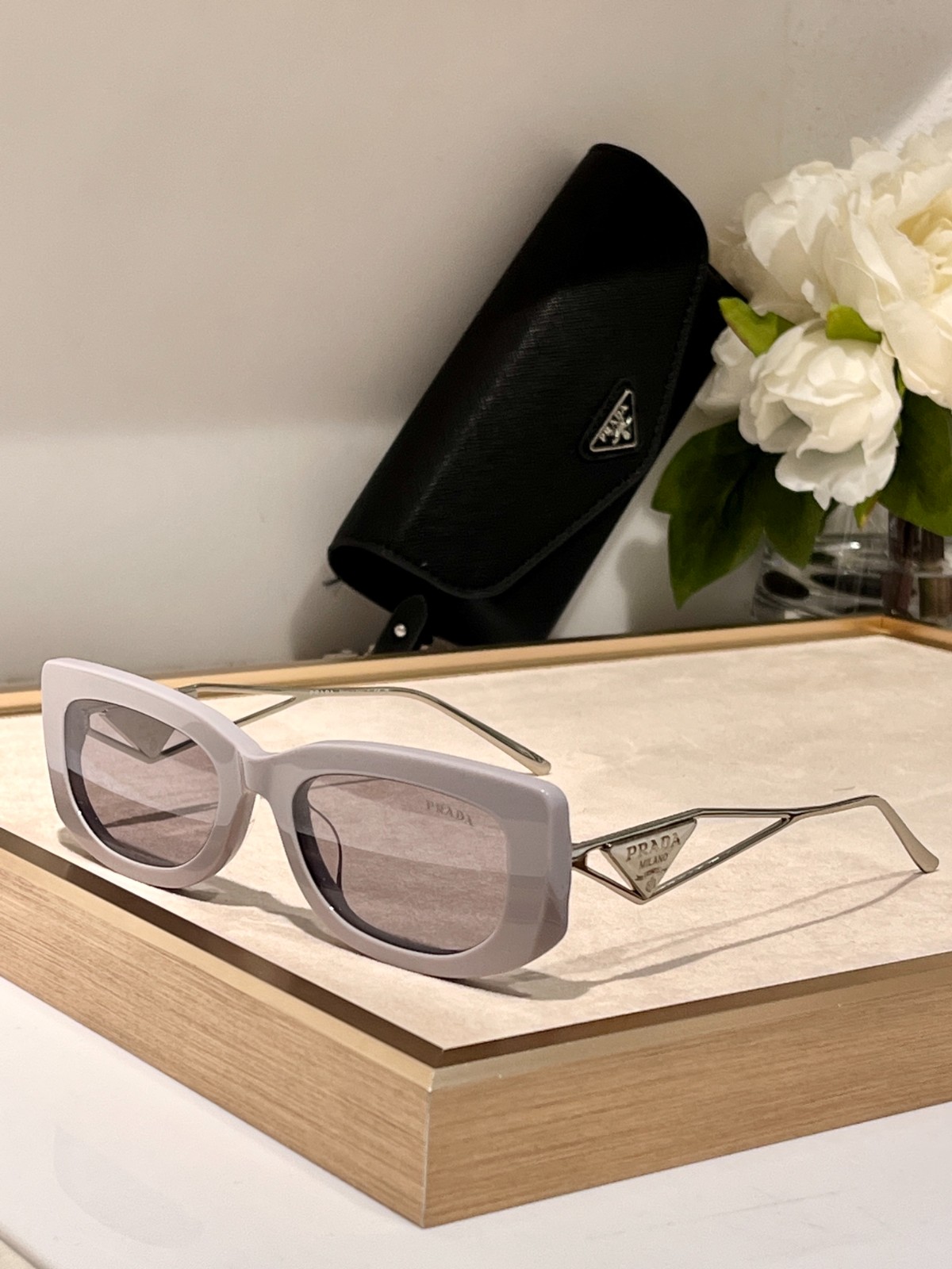 prada 01 glasses