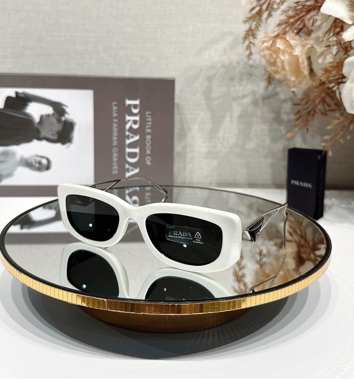 prada 01 glasses