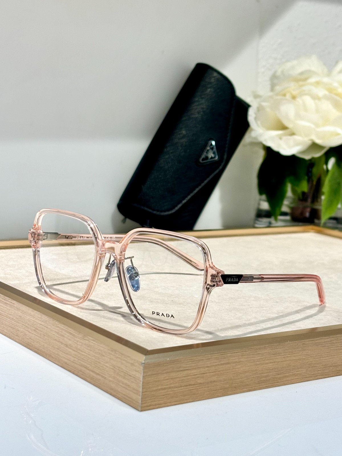 prada 01 glasses