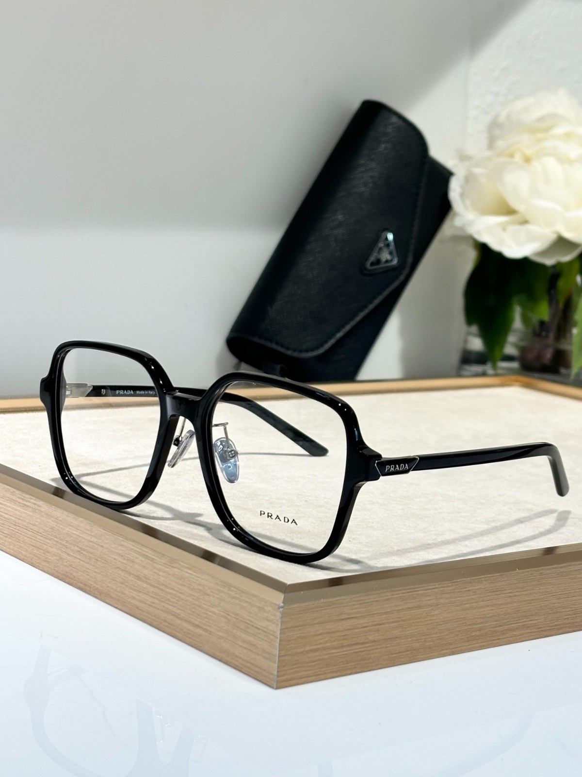 prada 01 glasses