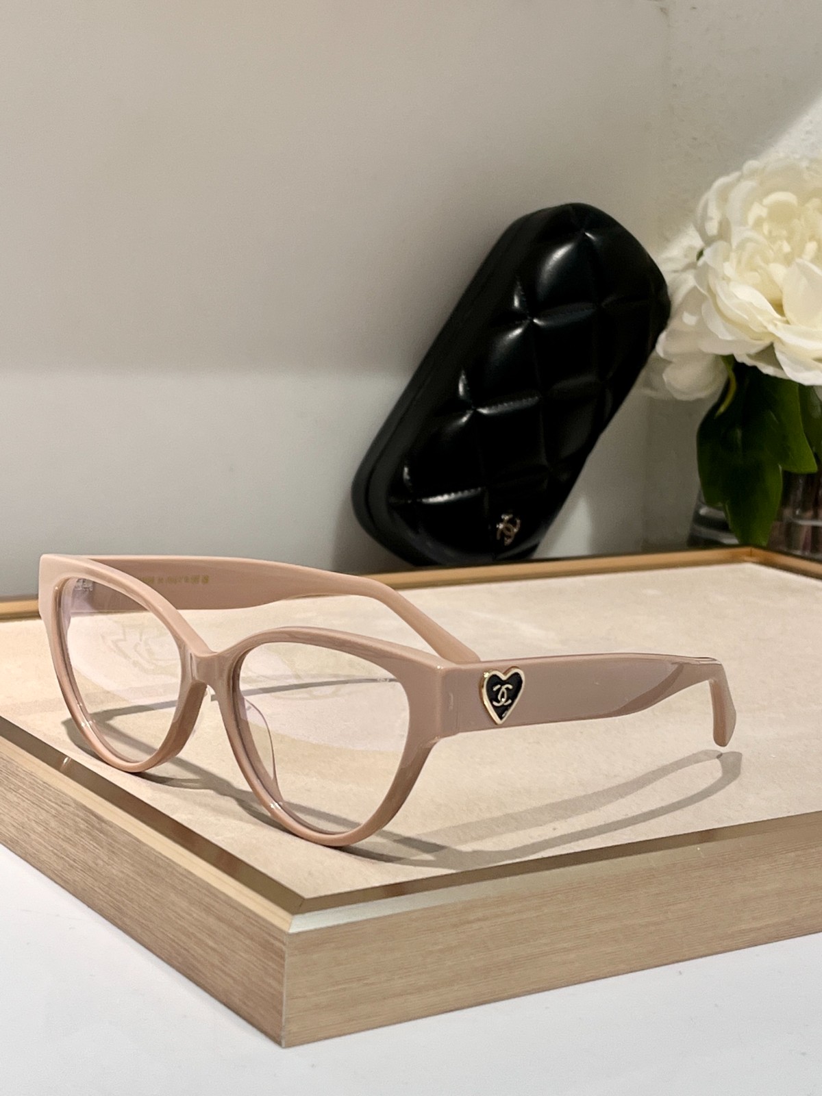 chanel 01 glasses