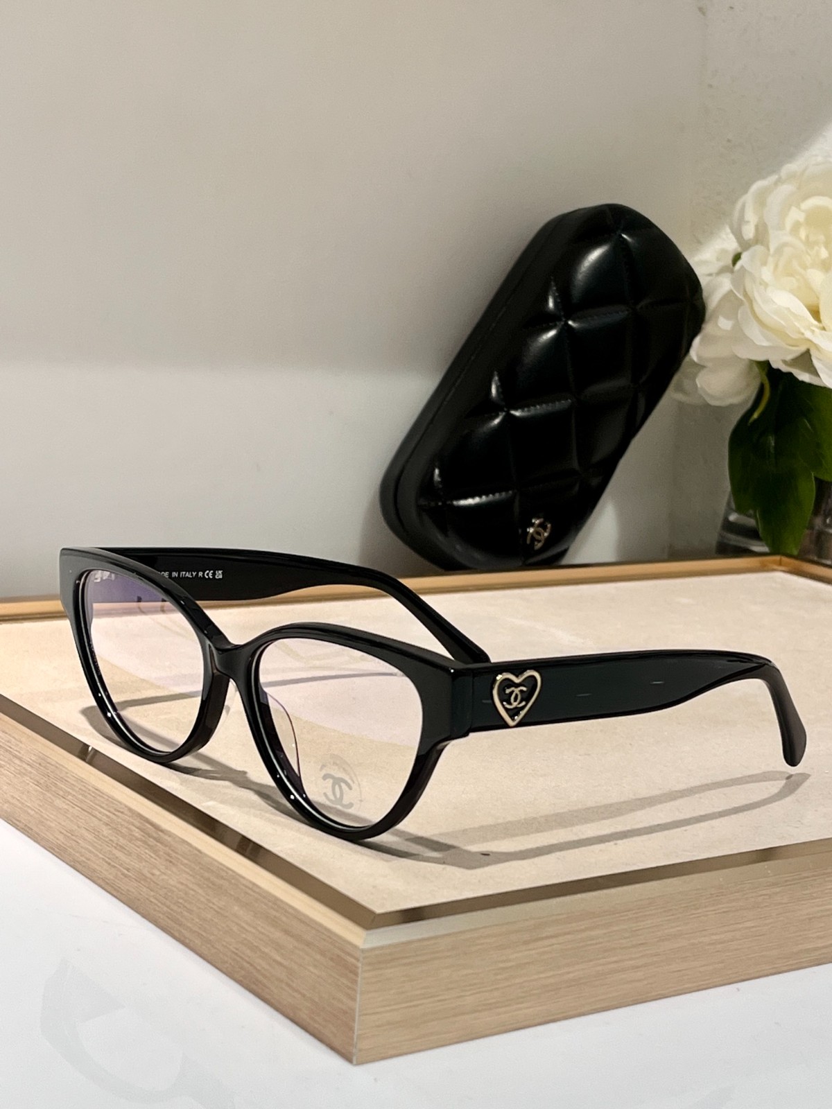 chanel 01 glasses