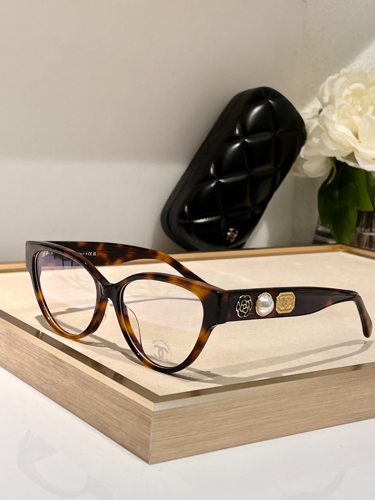 chanel 01 glasses