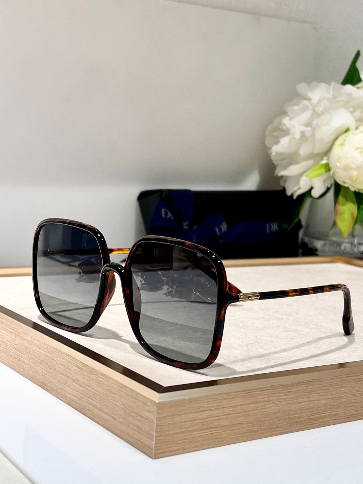 DIOR 02 glasses