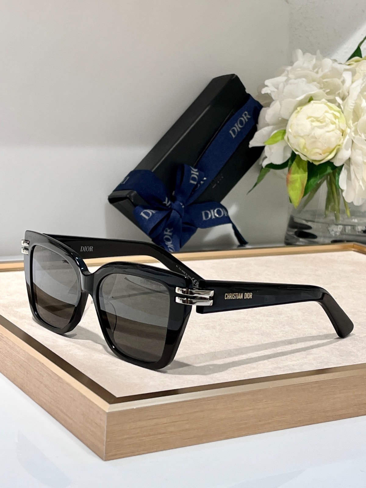 DIOR 02 glasses