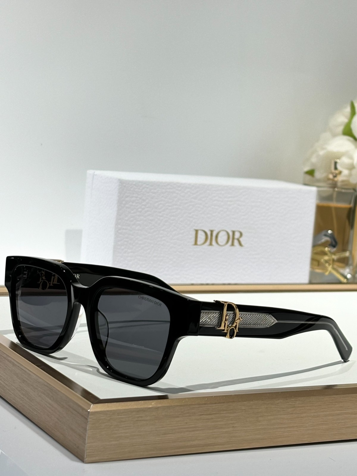 DIOR 01 glasses