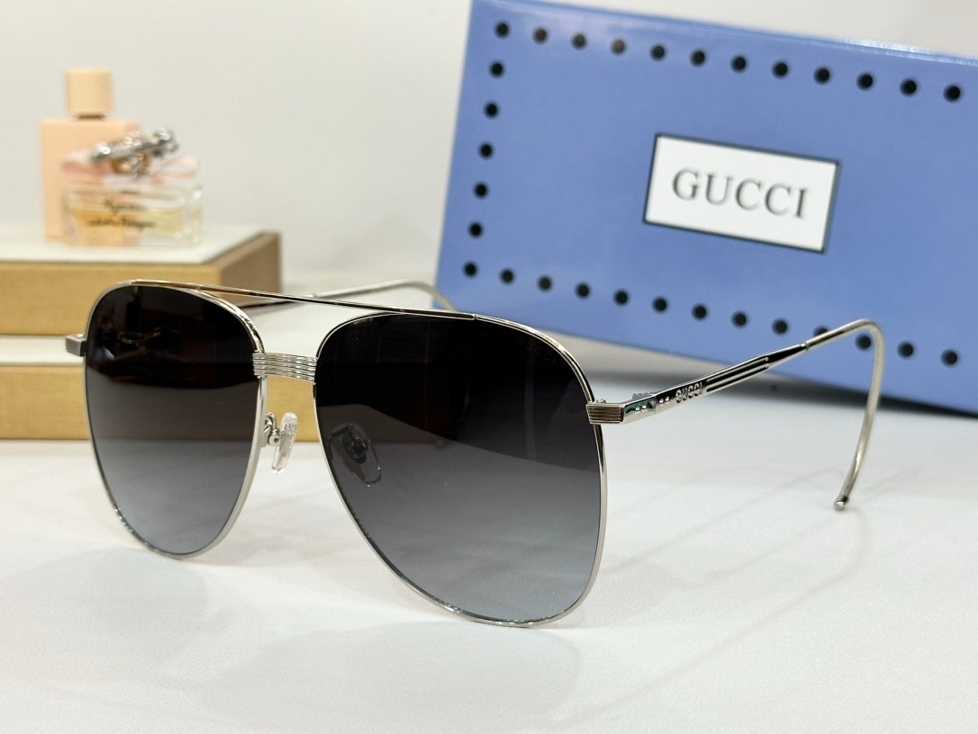 Gucci 02 glasses