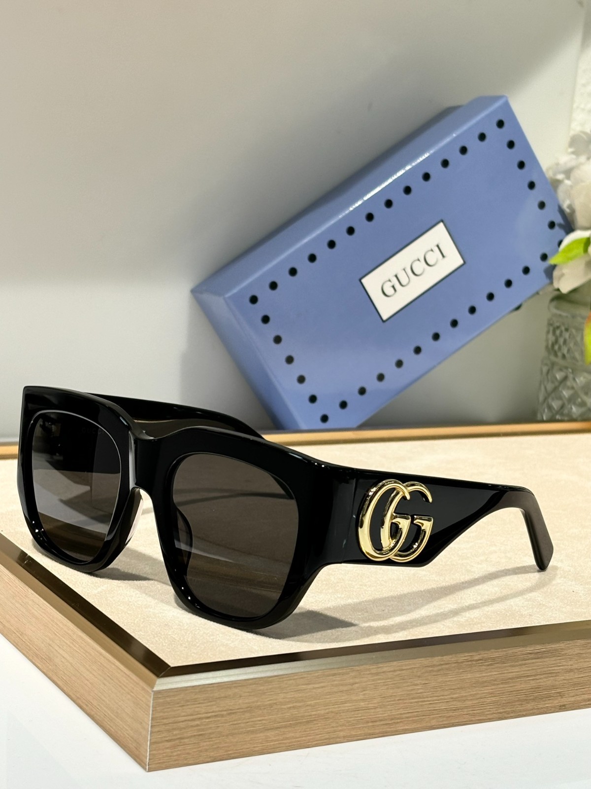 Gucci 02 glasses
