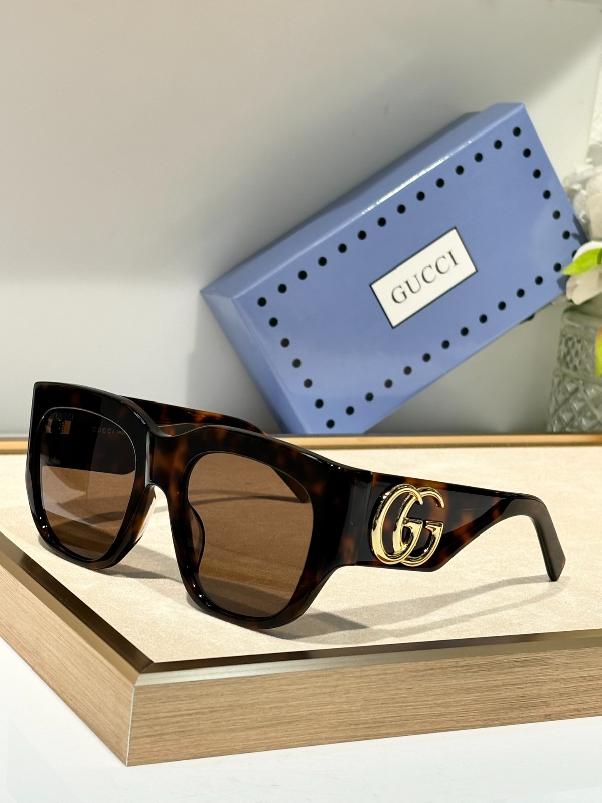 Gucci 02 glasses