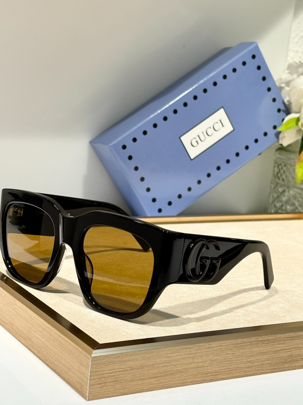 Gucci 02 glasses