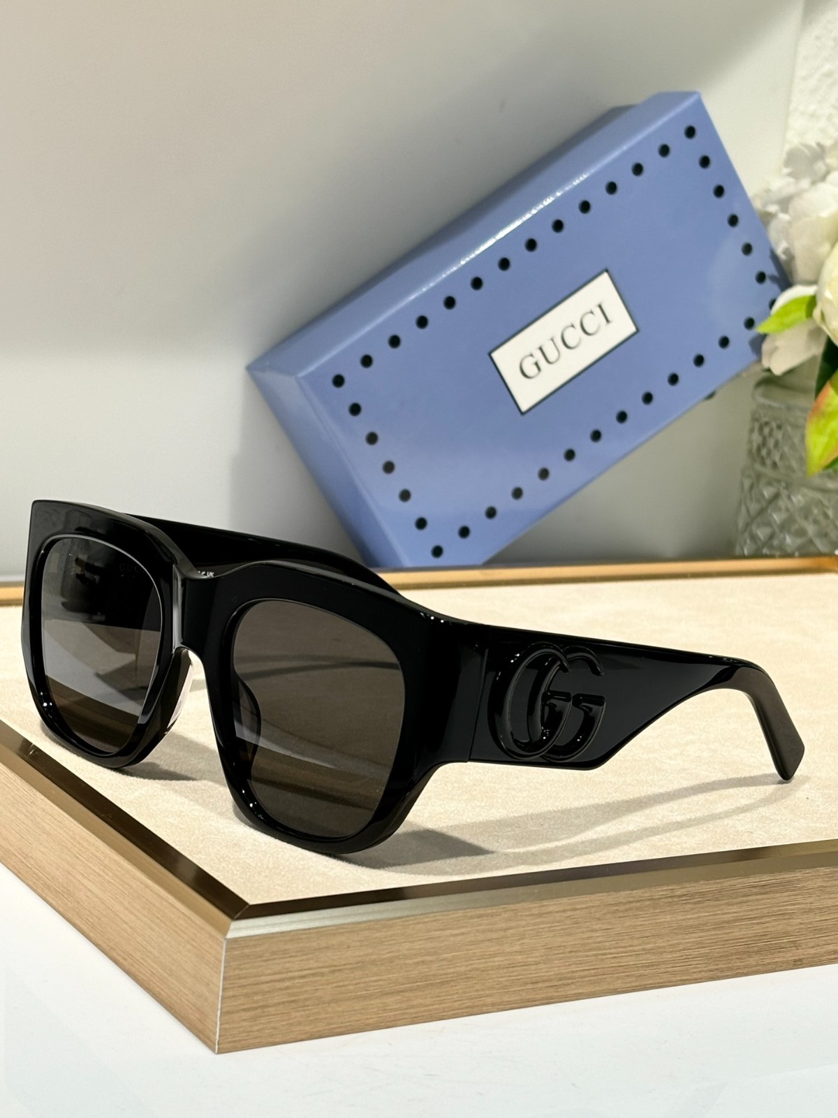 Gucci 02 glasses
