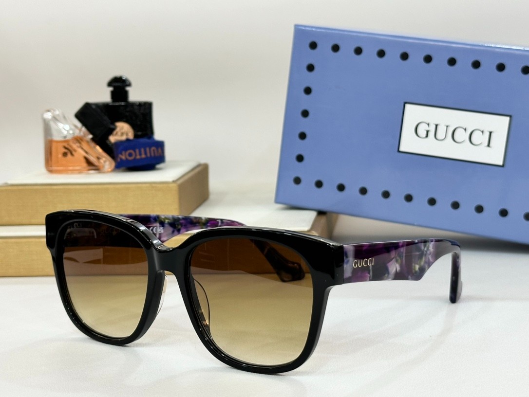 Gucci 02 glasses