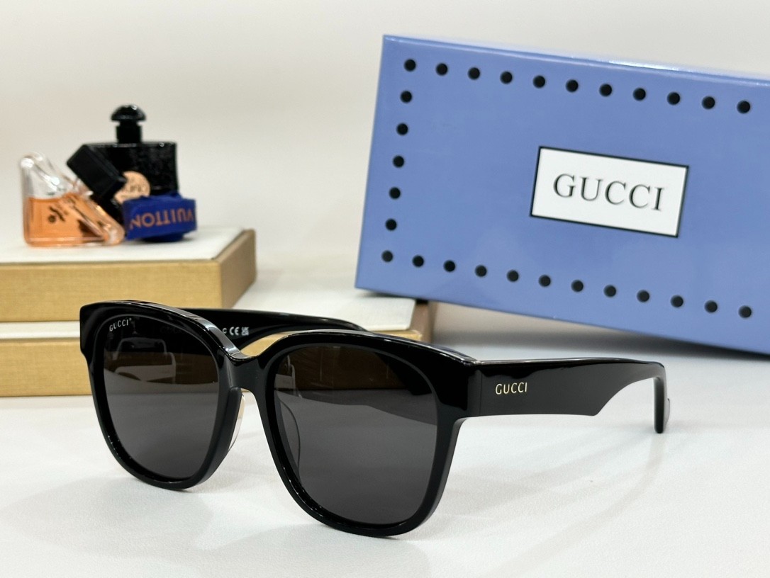 Gucci 02 glasses