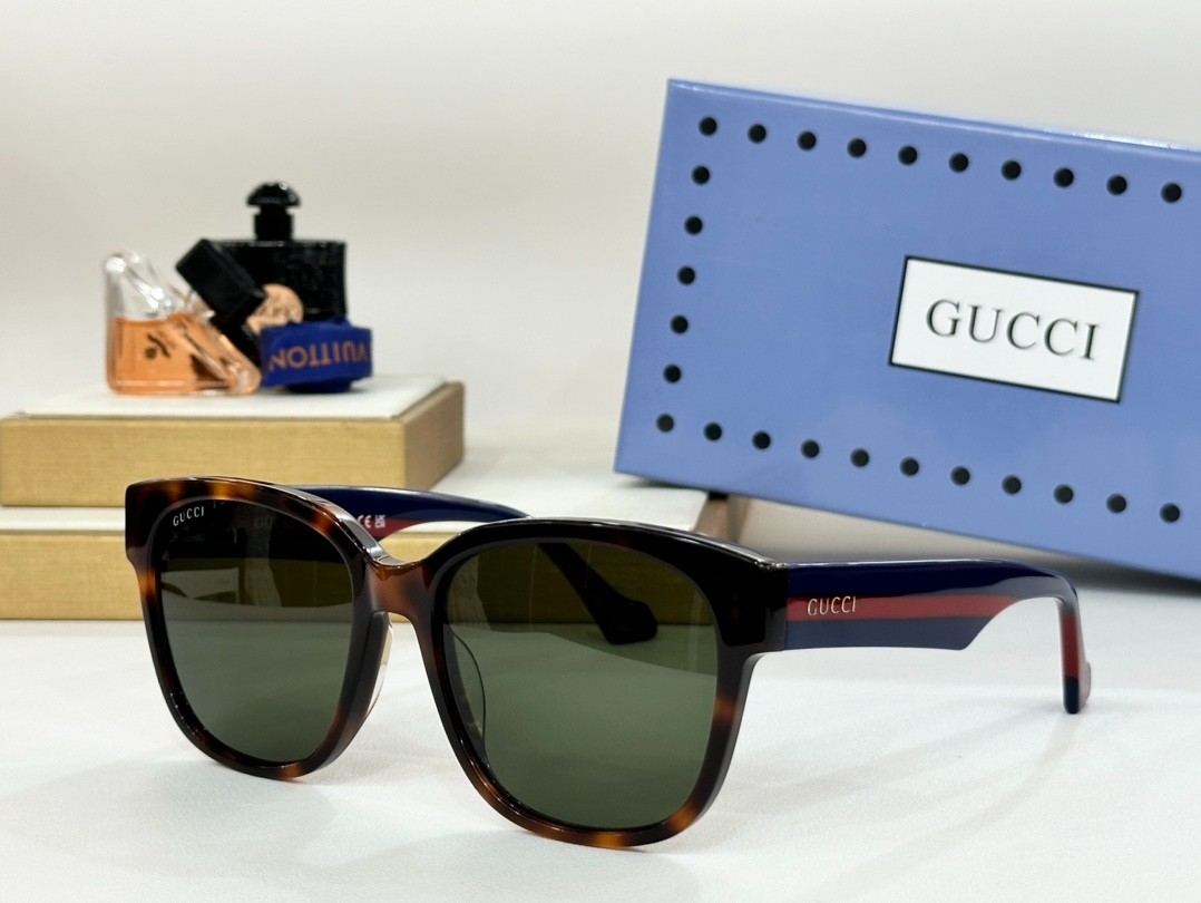 Gucci 02 glasses