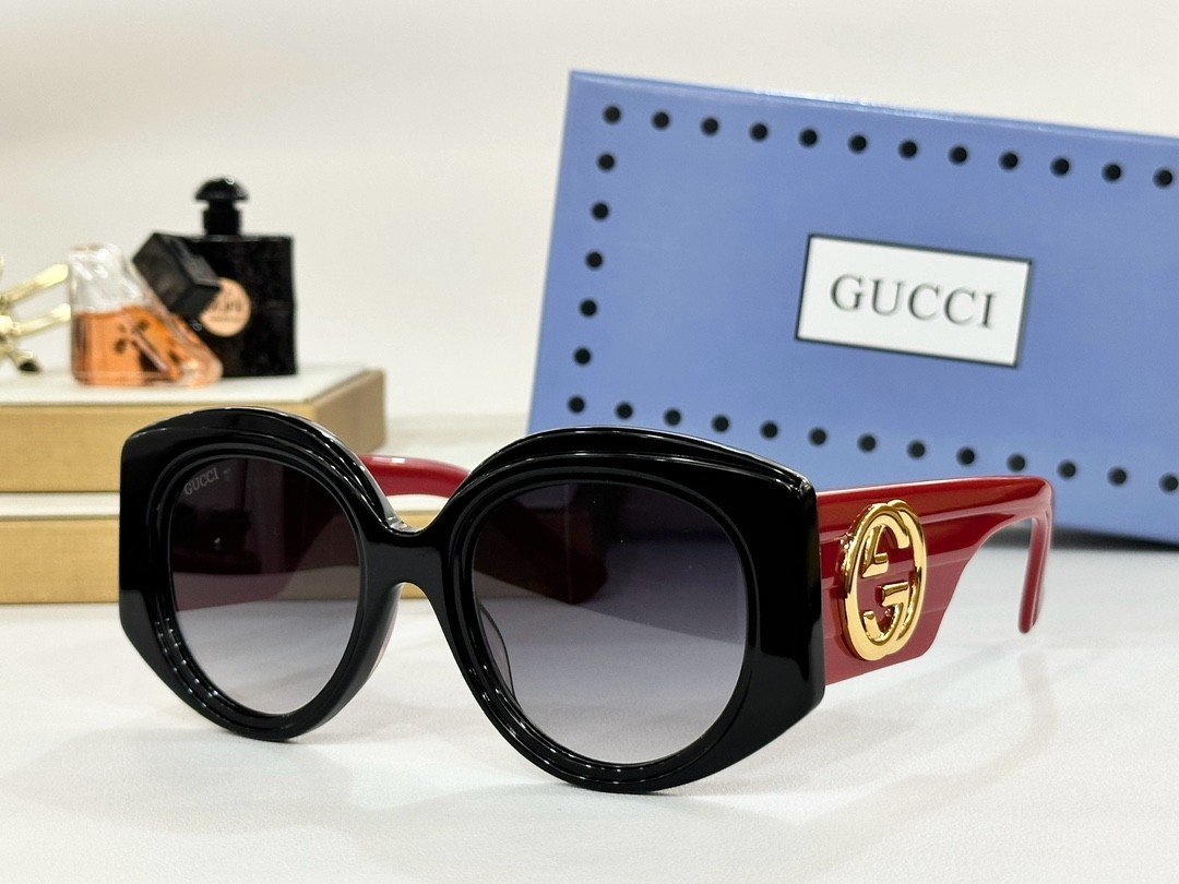 Gucci 02 glasses