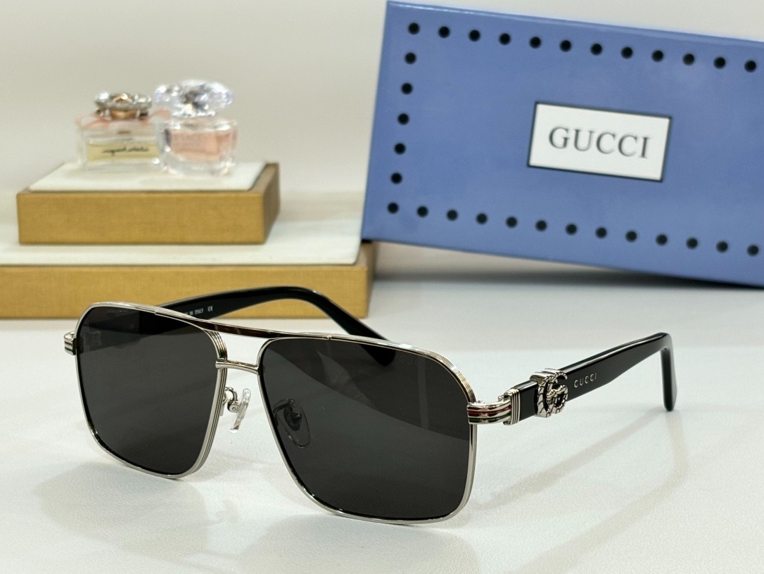 Gucci 02 glasses