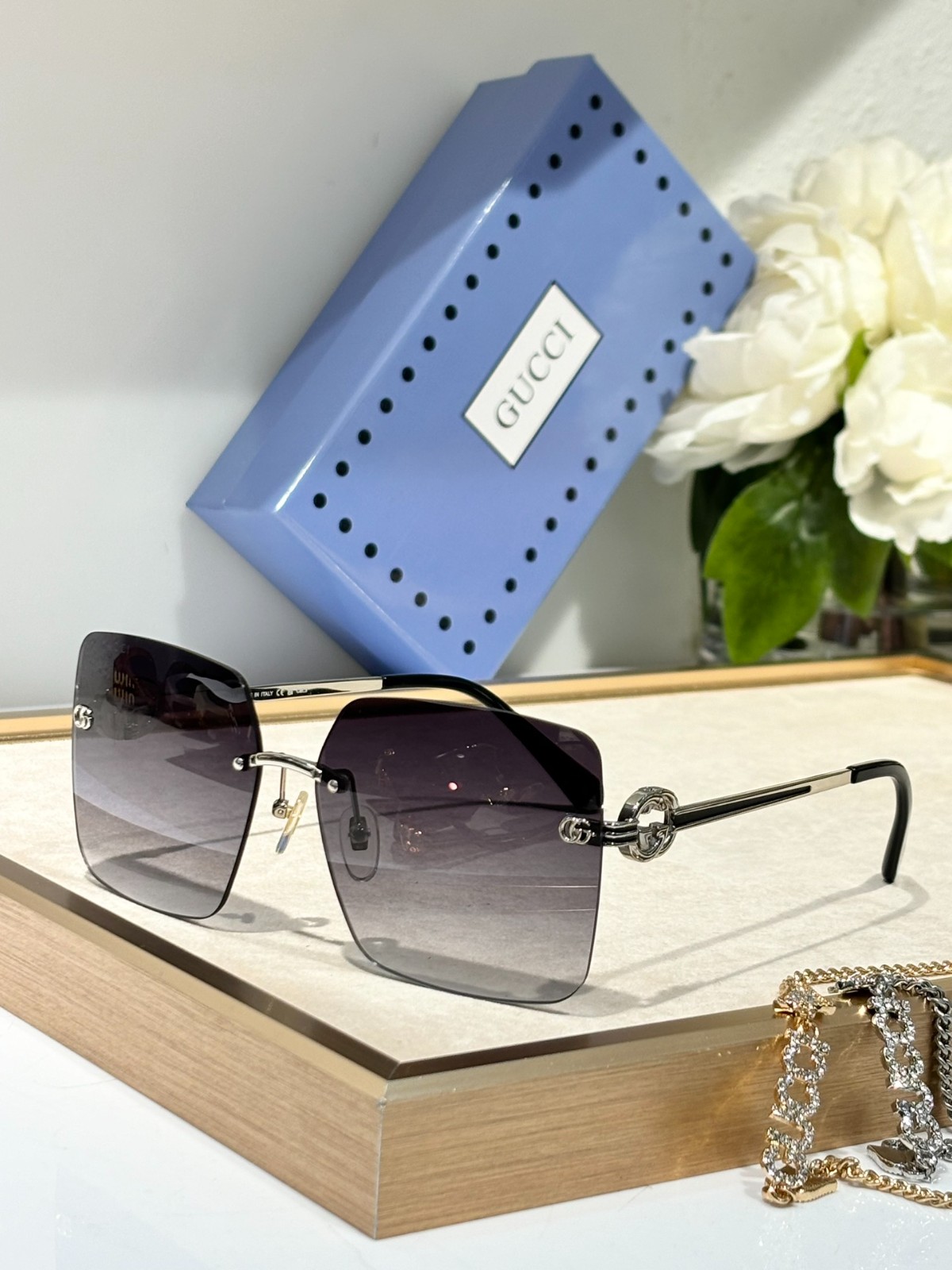 Gucci 02 glasses
