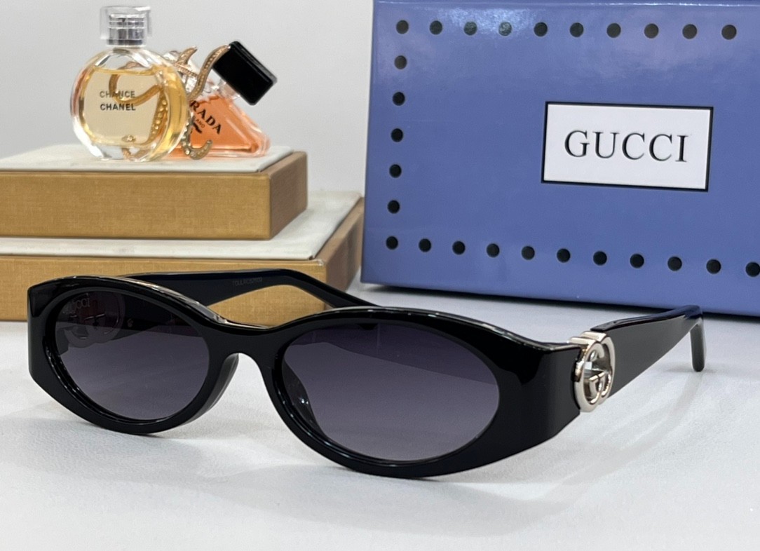 Gucci 02 glasses