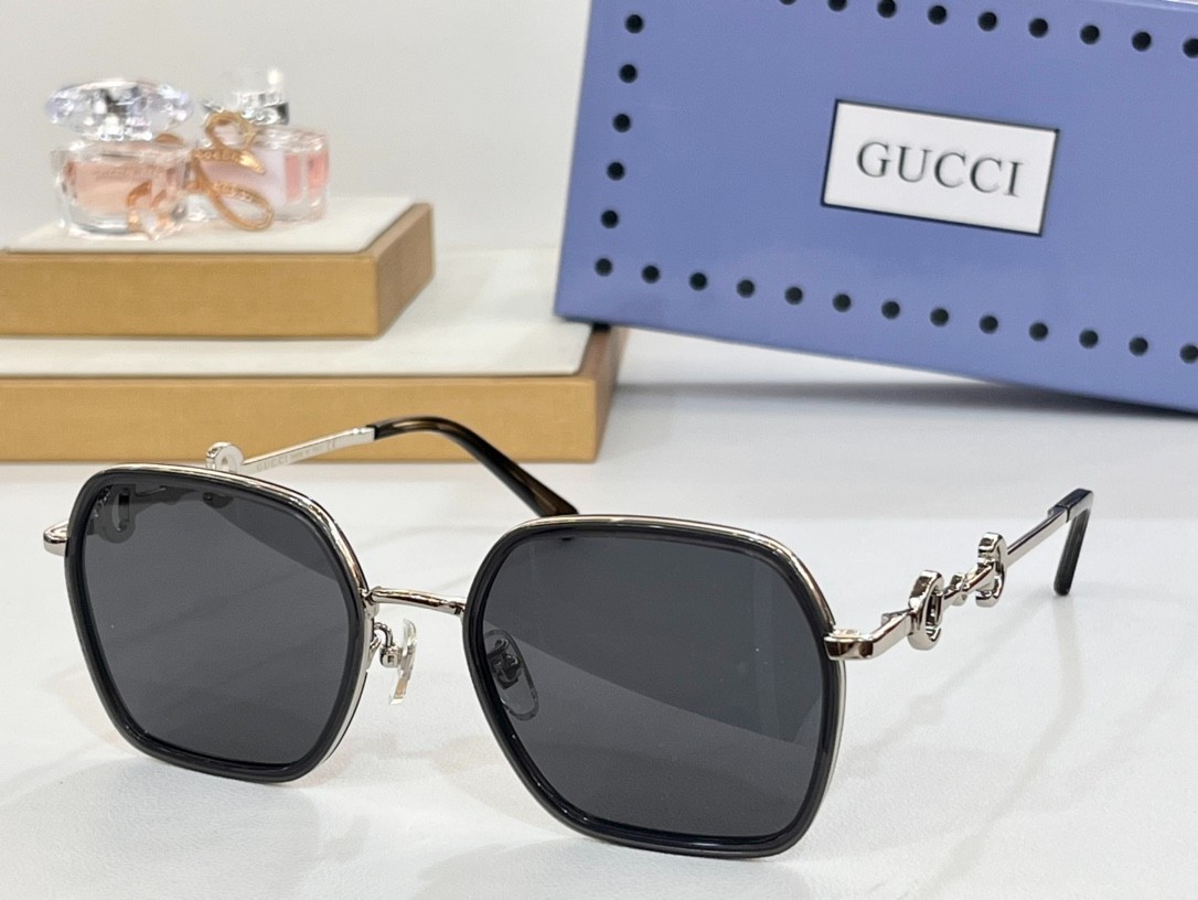 Gucci 02 glasses