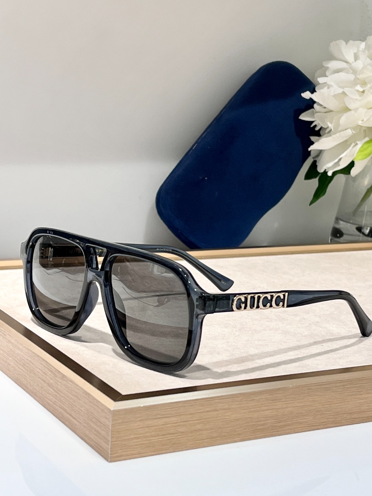 Gucci 02 glasses