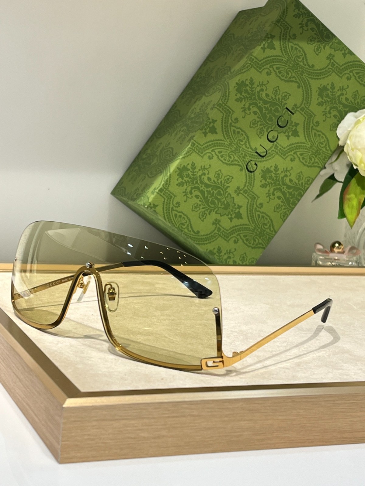 Gucci 02 glasses