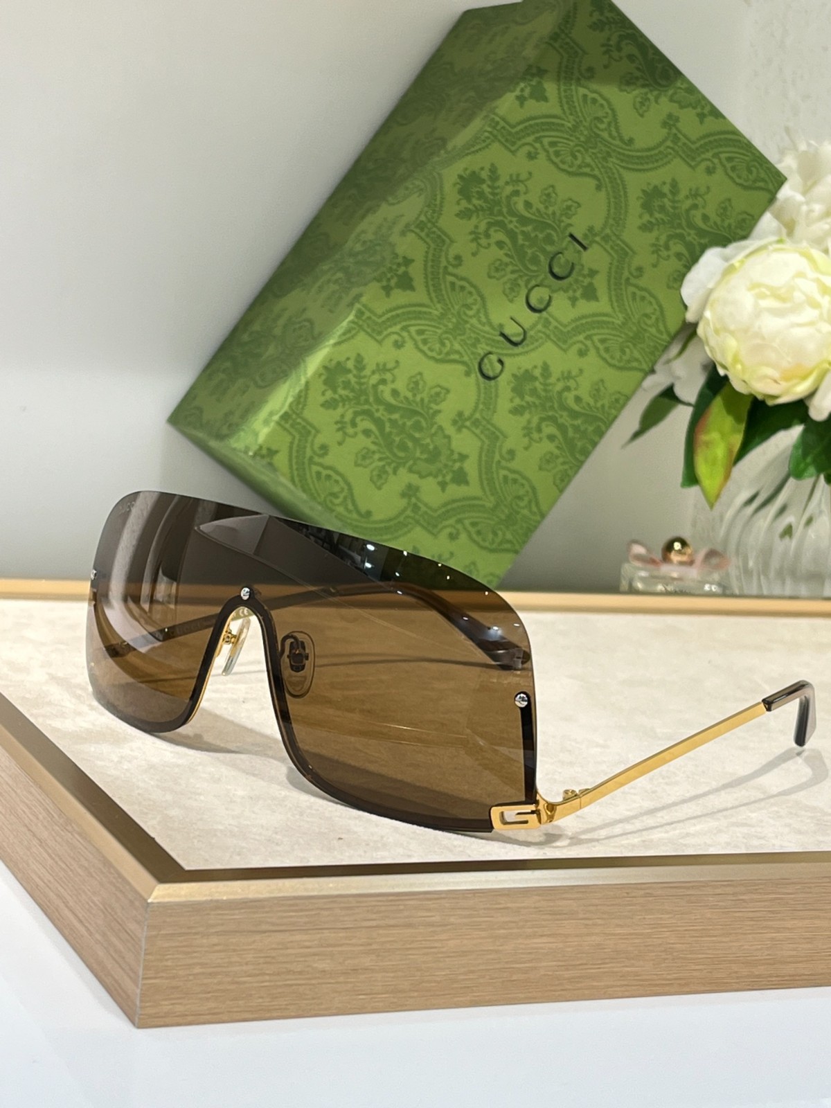 Gucci 02 glasses