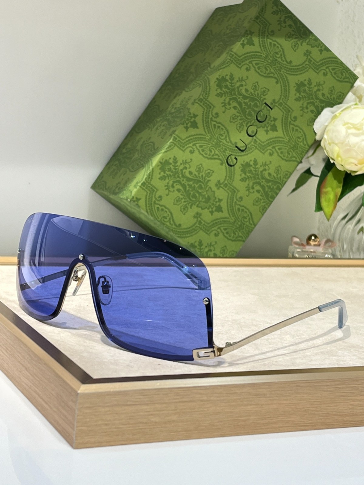 Gucci 02 glasses