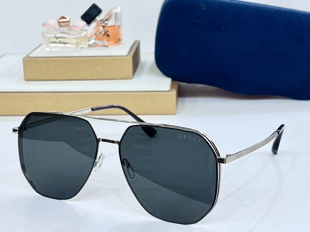 Gucci 02 glasses