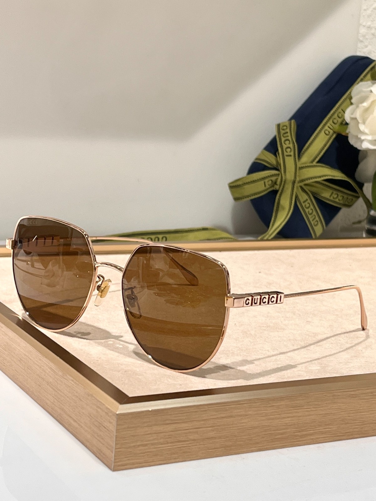 Gucci 02 glasses