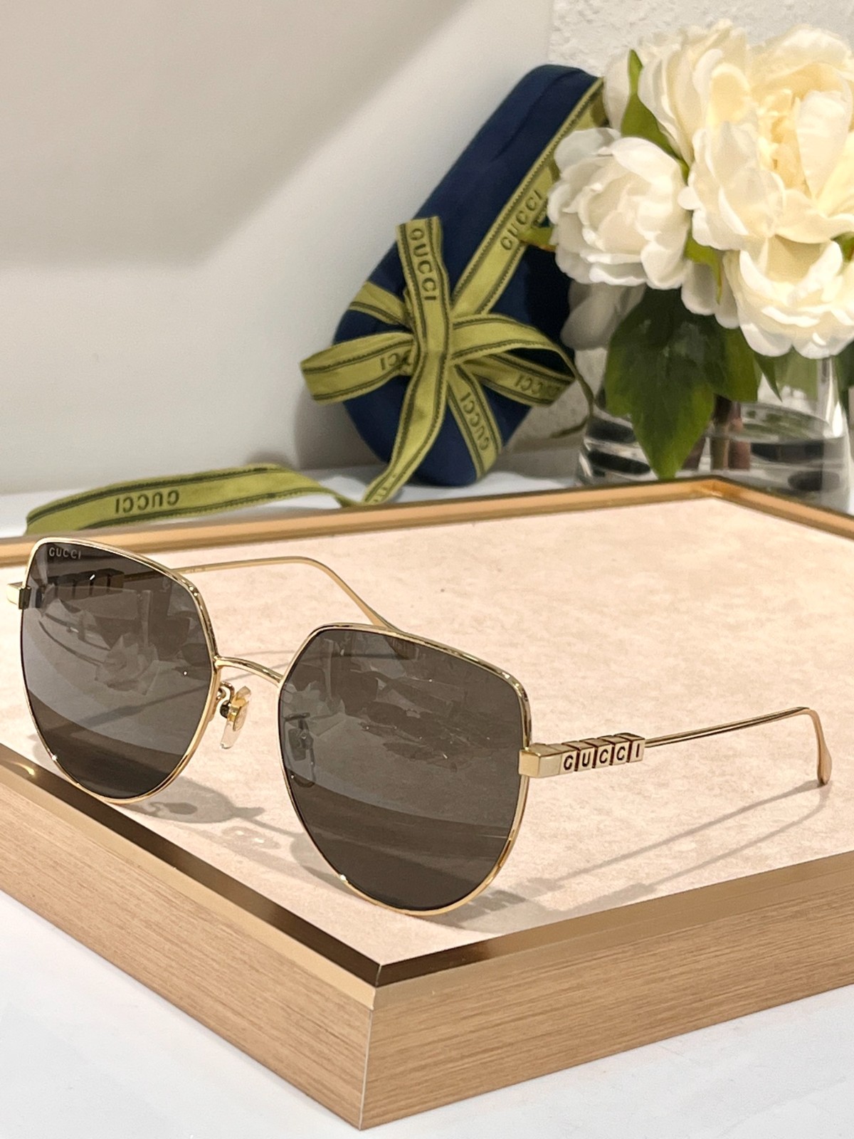 Gucci 02 glasses